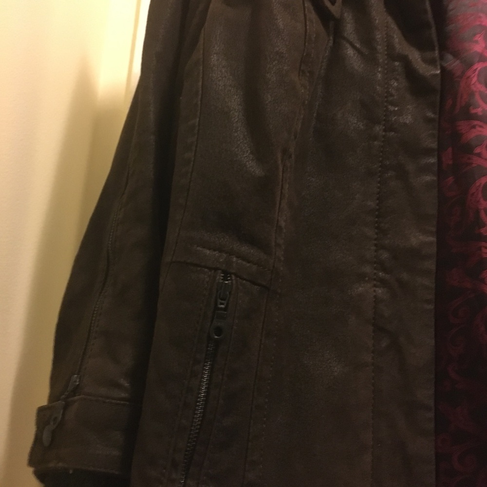Beautiful fall jacket/blazer by Danier. - Picture 4 of 8